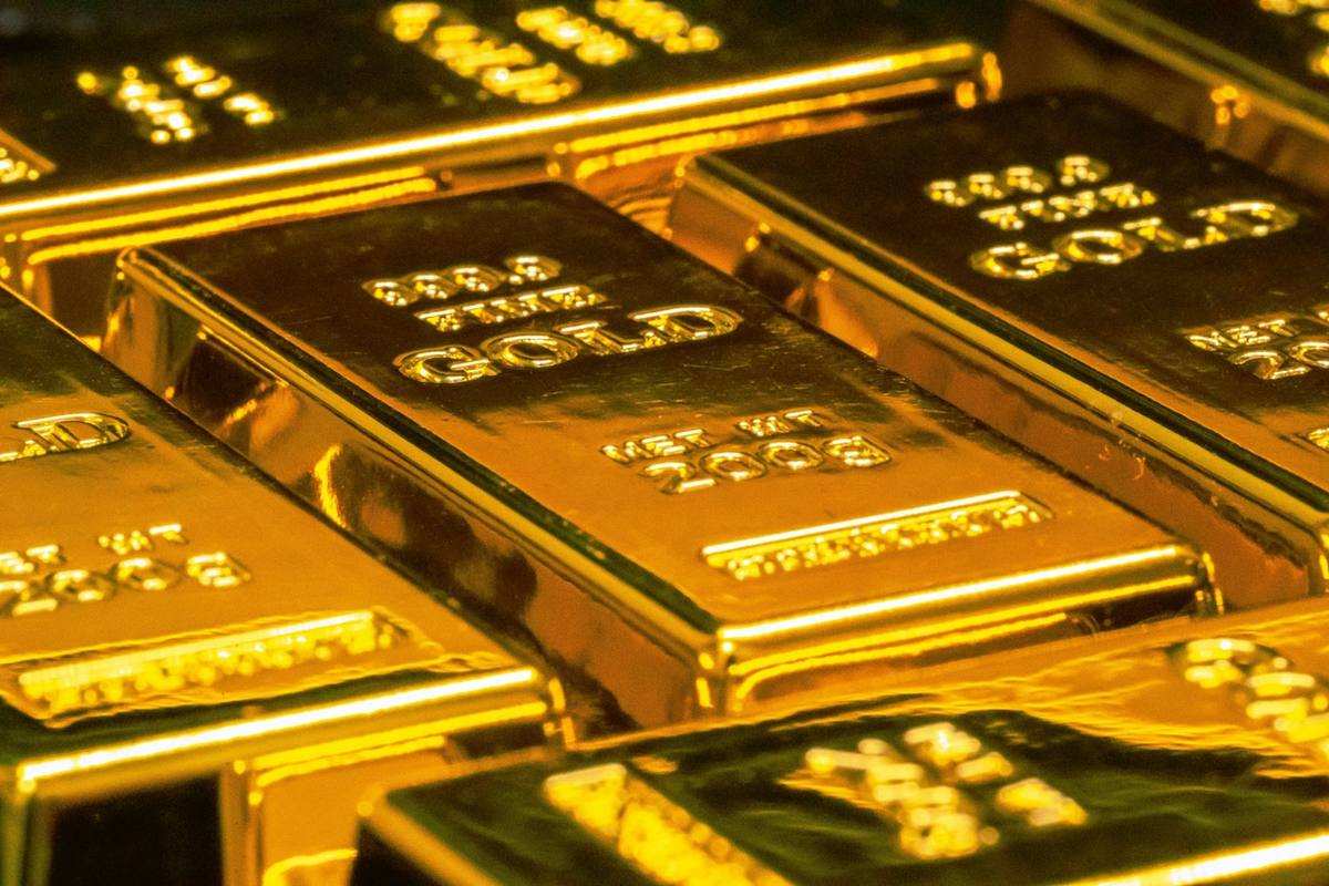 Sprott: Gold Holds Its Ground as Real Yields Surge