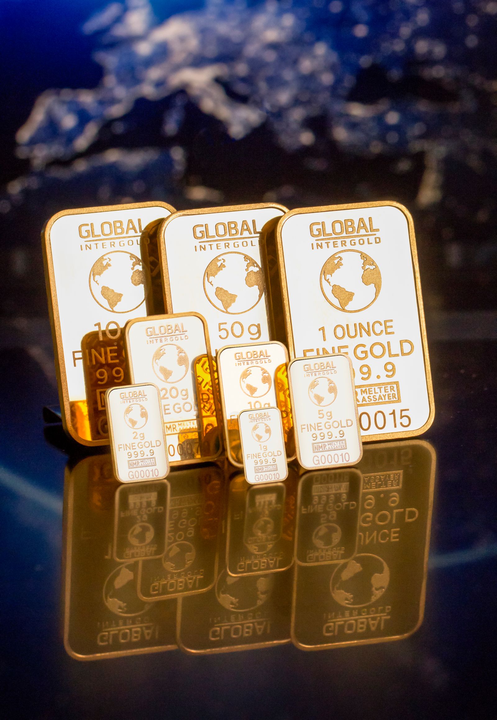 Lyn Alden Is Holding Gold, but Says the Fed Is Bailing a Boat With a Leaking Bucket