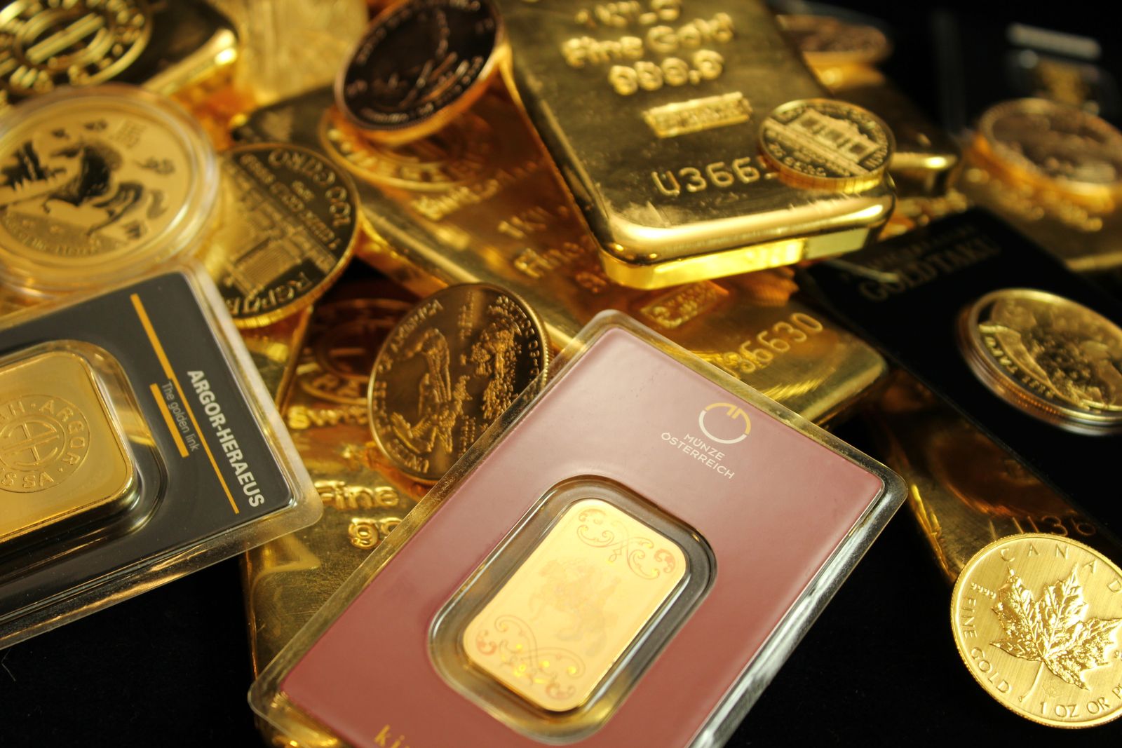 China Replaces Dollar With Gold in International Trade, Willem Middelkoop Notes
