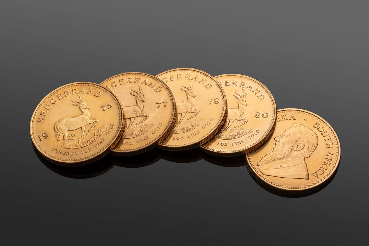 China Boosts Gold Reserves: Strategic Moves to Reduce Dollar Dependency and Mitigate Economic Risks